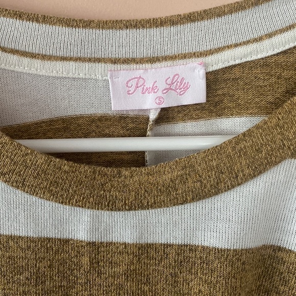 Pink Lily oversized striped top - Picture 2 of 4